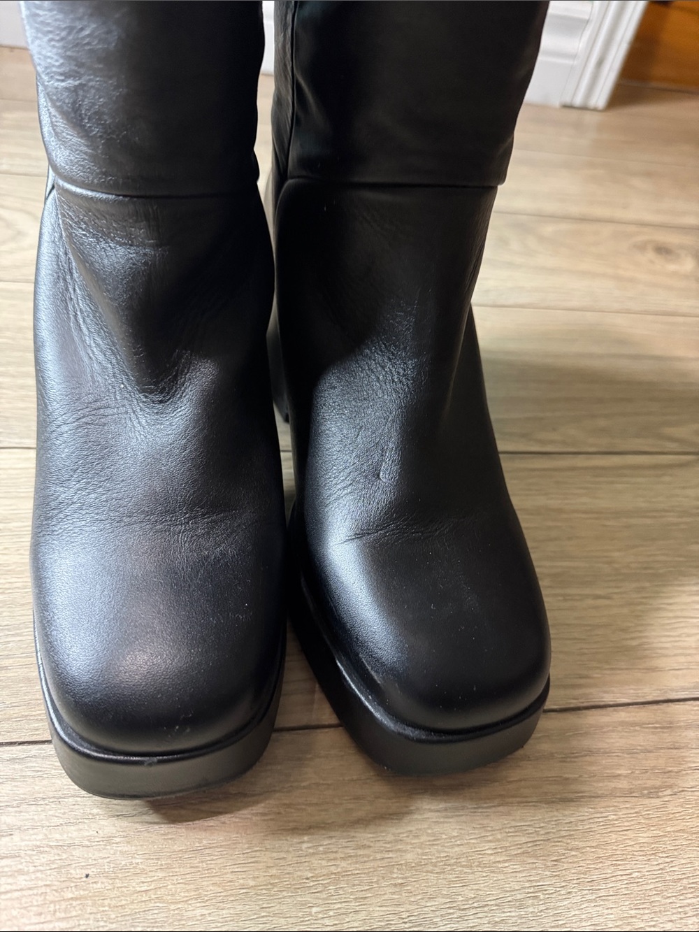 L’intervalle platform Black Leather Knee-High Boots - Picture 4 of 12